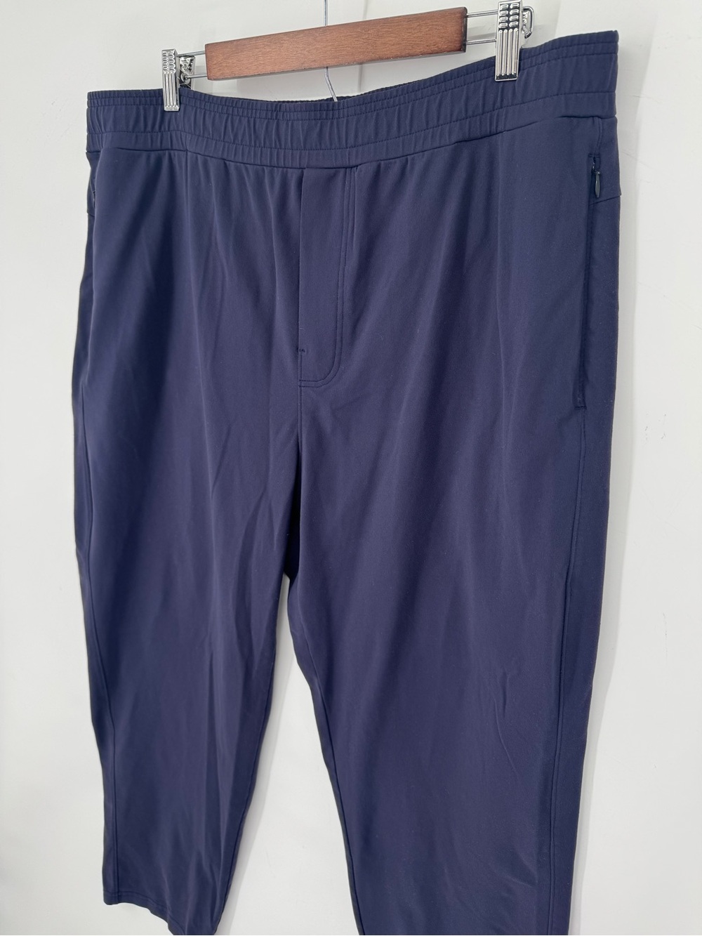 Public Rec Men’s Navy Athleisure Jogger Sweatpants Lounge Athletic Size 42X28 - Picture 3 of 8